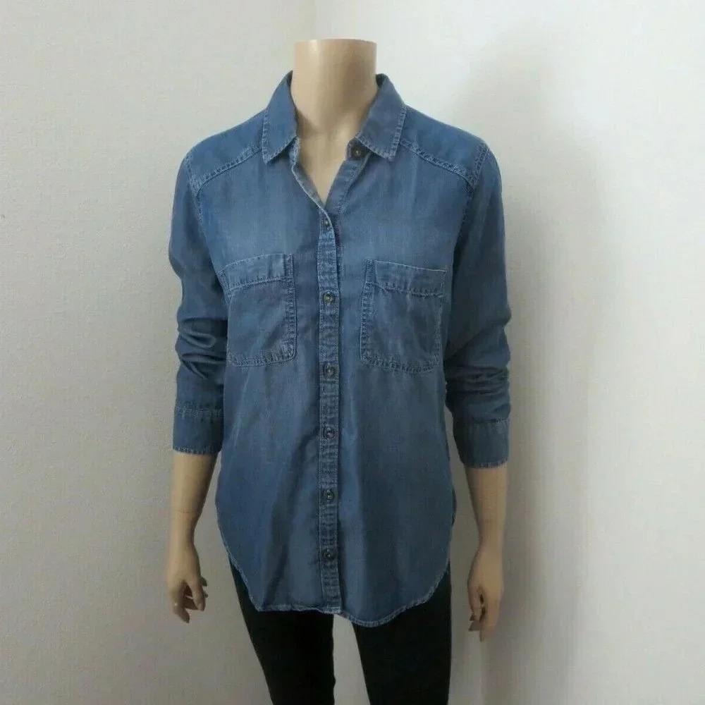 NWT Abercrombie Size Small Chambray Shirt